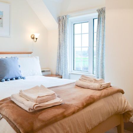 St Cadoc Cottage Saint Merryn ภายนอก รูปภาพ