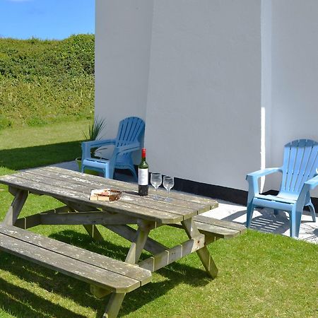 St Cadoc Cottage Saint Merryn ภายนอก รูปภาพ