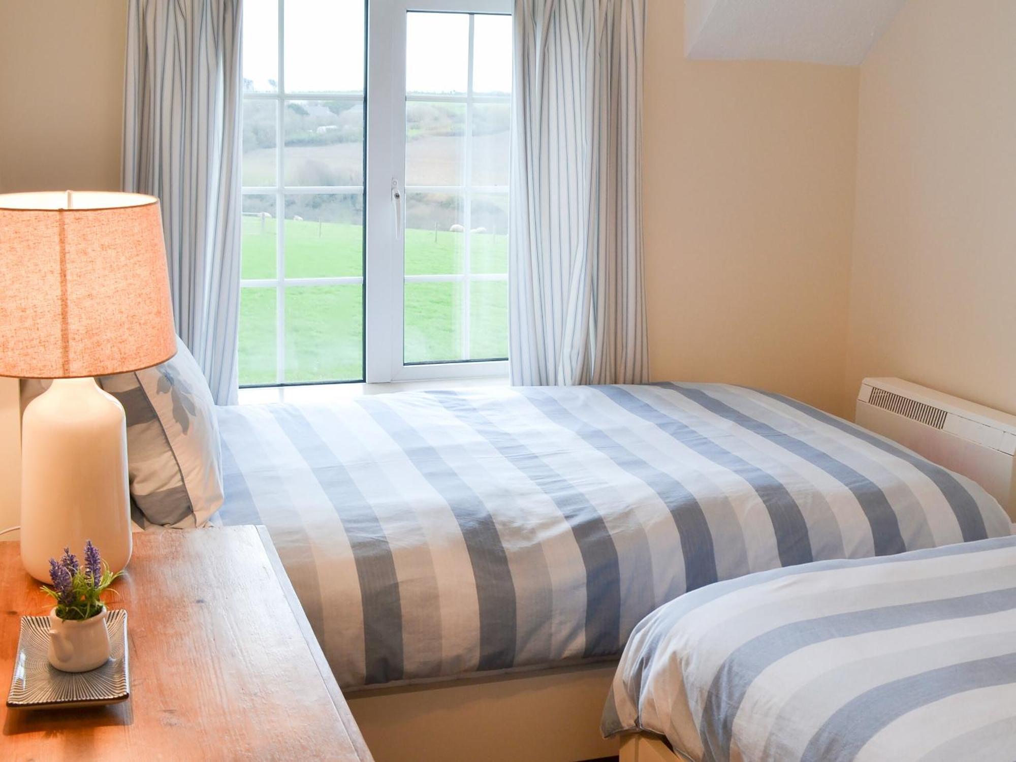 St Cadoc Cottage Saint Merryn ภายนอก รูปภาพ